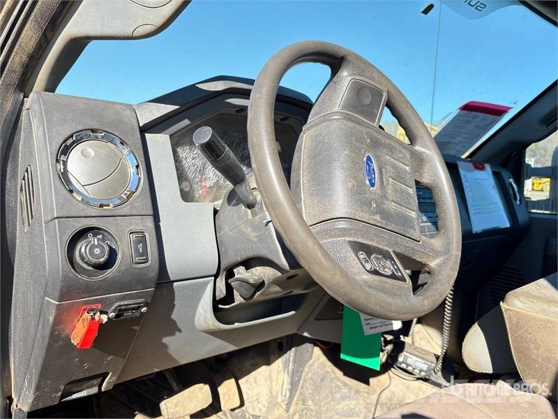 Ford F-550 XLT 4x4 Service Truck Kommunal-Sonderfahrzeuge