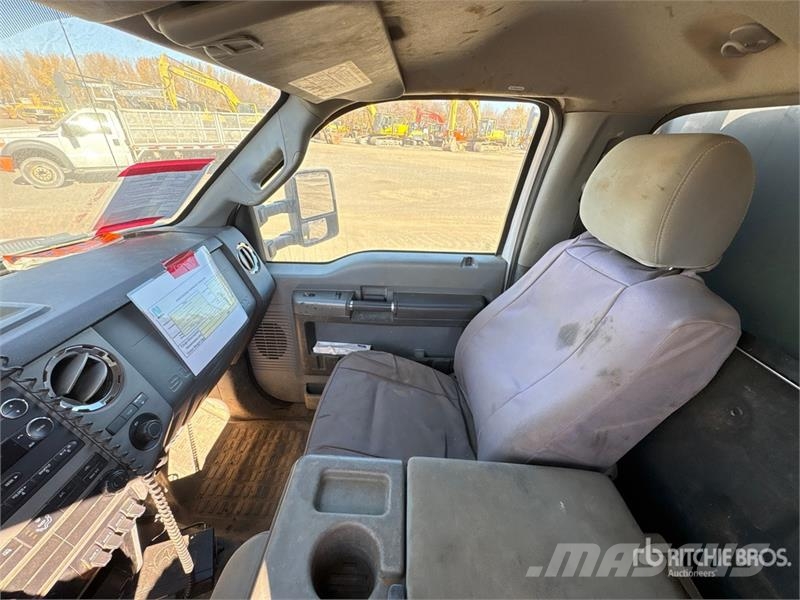 Ford F-550 XLT 4x4 Service Truck Kommunal-Sonderfahrzeuge