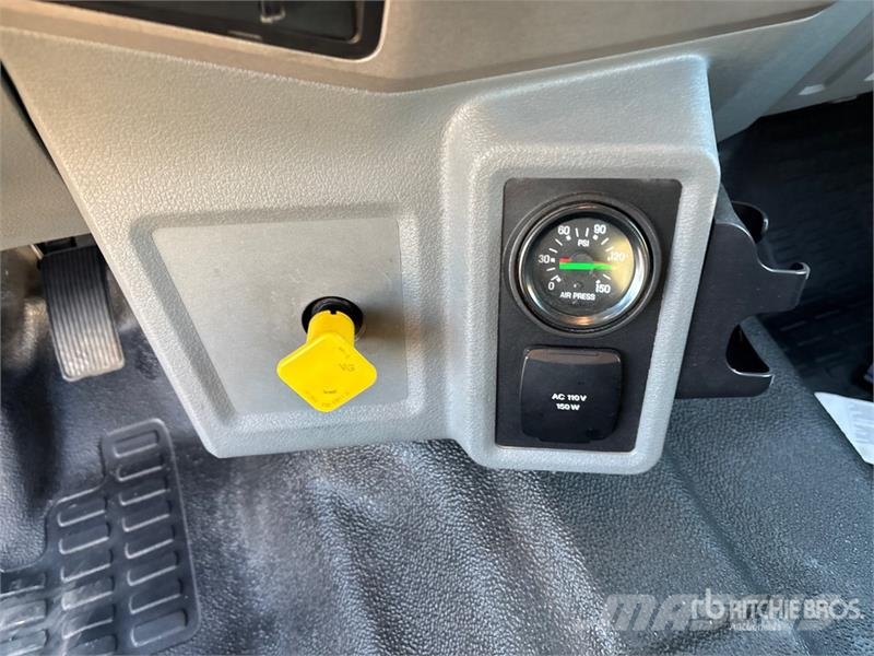 Ford F-650 4x2 Extended Cab Rollback Truck Bergingsbiler