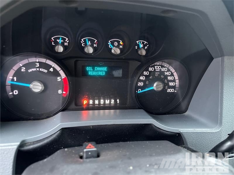 Ford F-650 4x2 Van Truck Camiones caja cerrada
