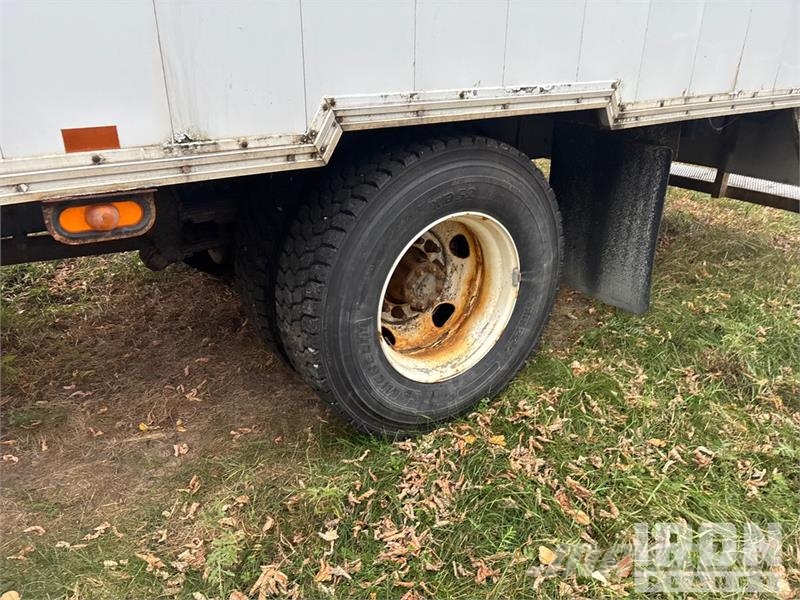 Ford F-650 4x2 Van Truck Camiones caja cerrada