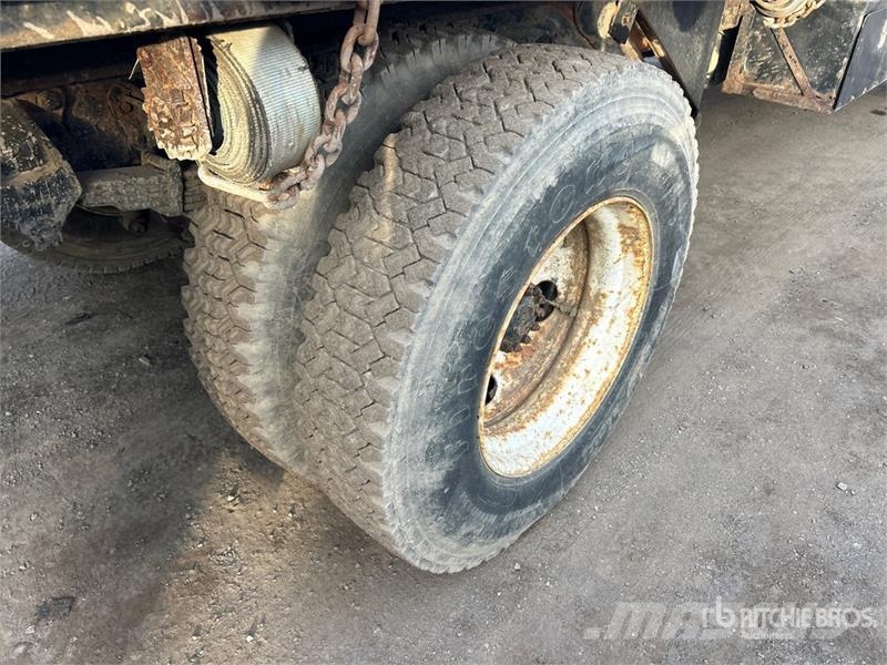 Ford F-650 XL 4x2 Flatbed Truck Flatbed / Dropside trucks