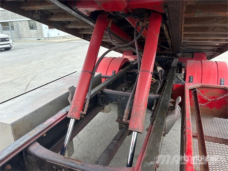 Ford F-750 4x2 Extended Cab Rollback Truck Camion dépannage