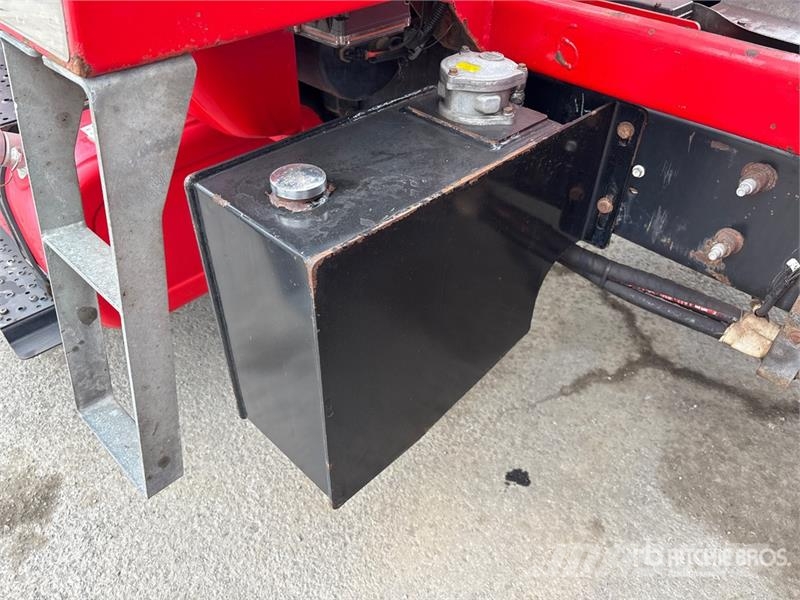 Ford F-750 4x2 Extended Cab Rollback Truck Camion dépannage