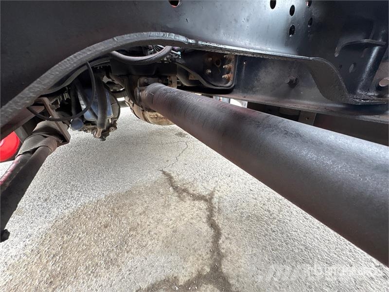 Ford F-750 4x2 Extended Cab Rollback Truck Camion dépannage