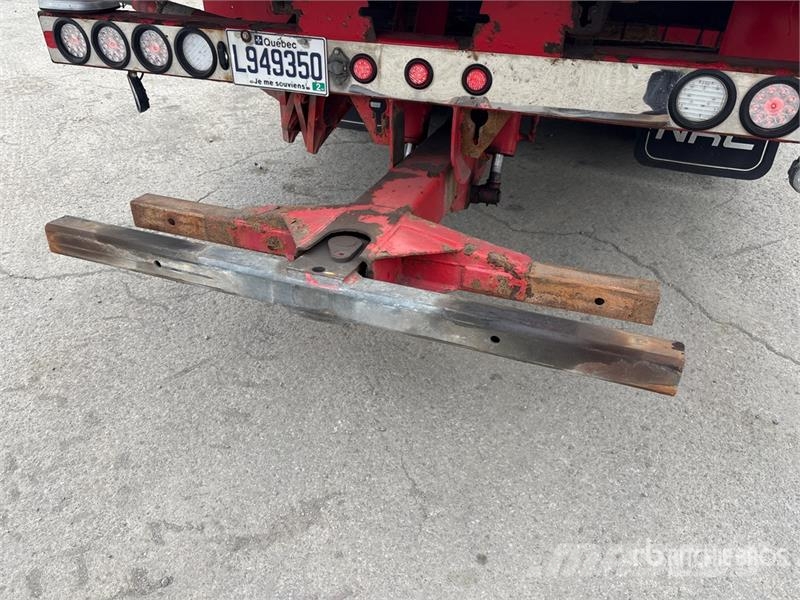 Ford F-750 4x2 Extended Cab Rollback Truck Camion dépannage