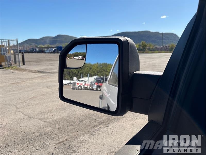Ford F150 XLT 4x4 Crew Cab Pickup Inne