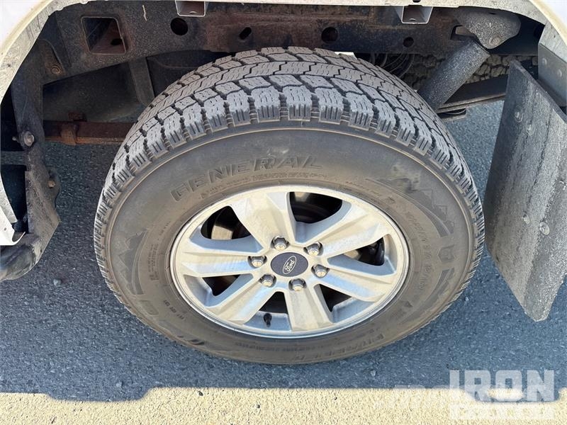 Ford F150 XLT 4x4 Crew Cab Pickup Inne