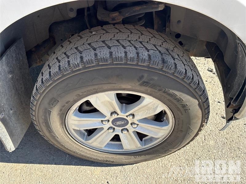 Ford F150 XLT 4x4 Crew Cab Pickup Inne