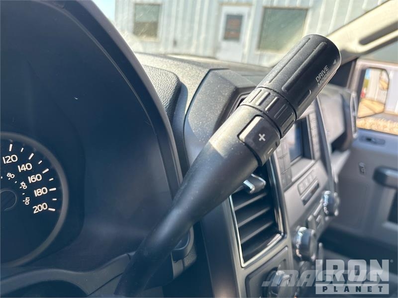 Ford F150 XLT 4x4 Crew Cab Pickup Inne