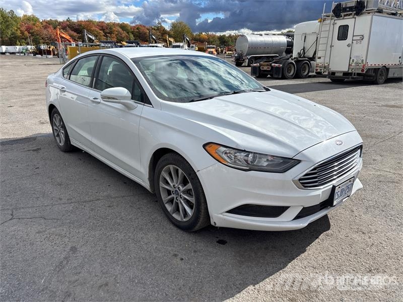 Ford Fusion SE Automobile Automobili
