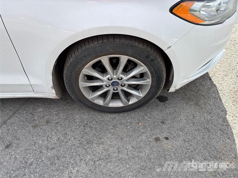 Ford Fusion SE Automobile Automobili