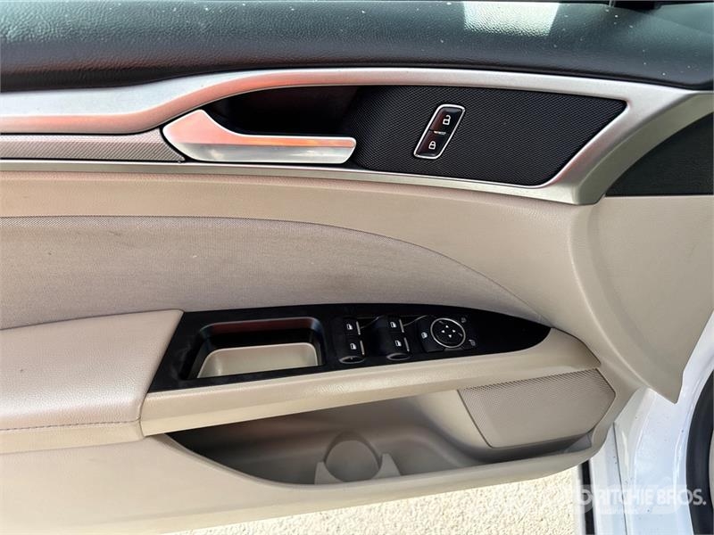 Ford Fusion SE Automobile Automobili