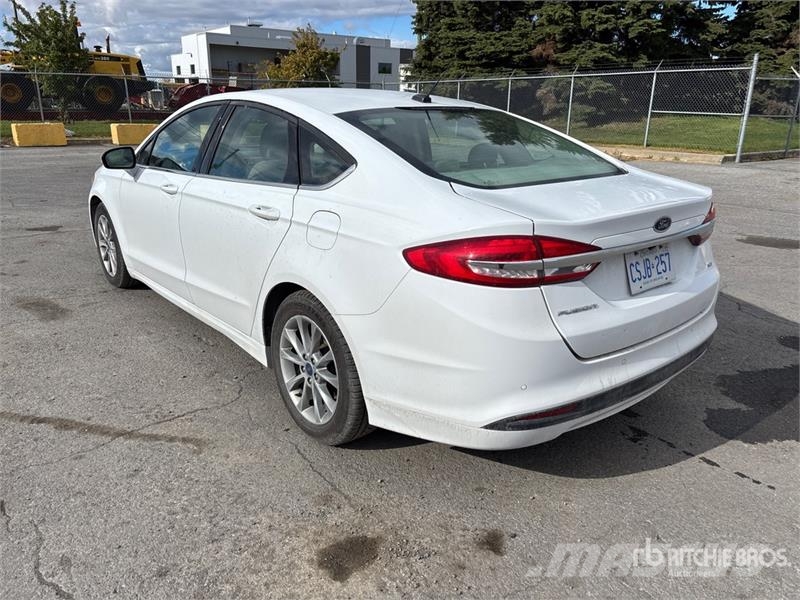 Ford Fusion SE Automobile Automobili