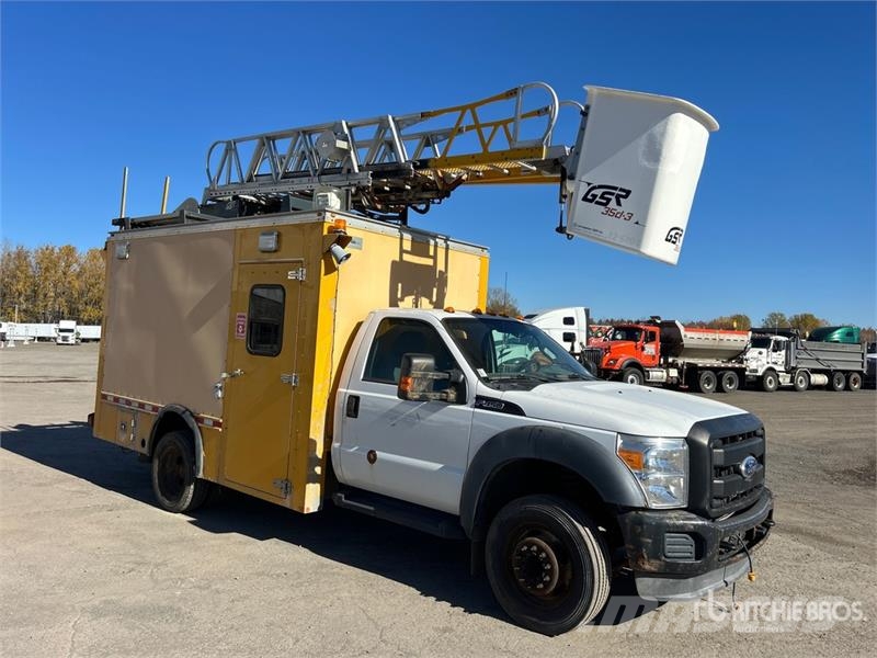Ford GSR35D-3 35 ft on Ford F-450 4x2 Van Mounted Aeria المنصات الهوائية المثبتة على شاحنة