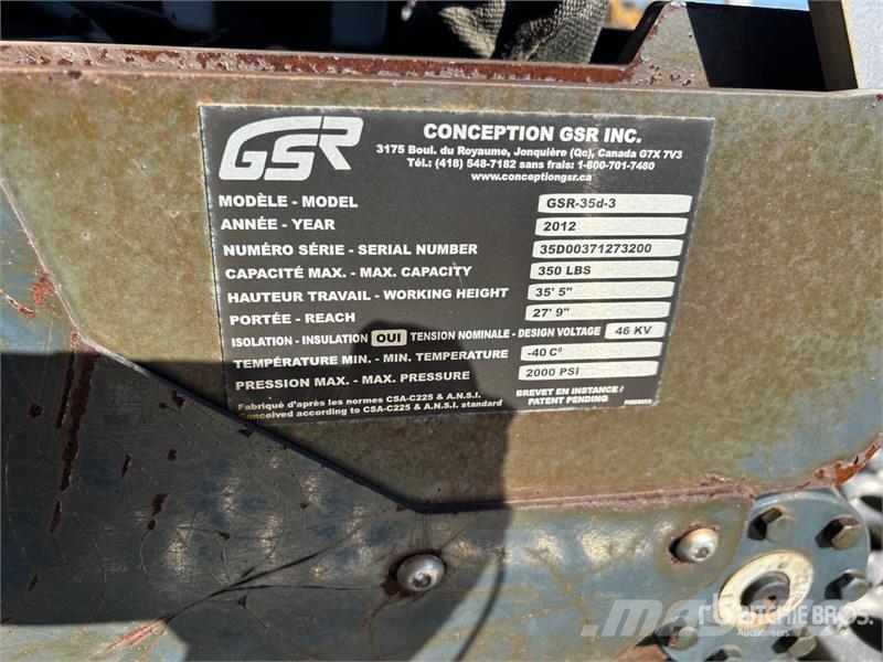 Ford GSR35D-3 35 ft on Ford F-450 4x2 Van Mounted Aeria المنصات الهوائية المثبتة على شاحنة
