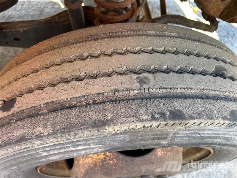 Ford GSR35D-3 35 ft on Ford F-450 4x2 Van Mounted Aeria المنصات الهوائية المثبتة على شاحنة