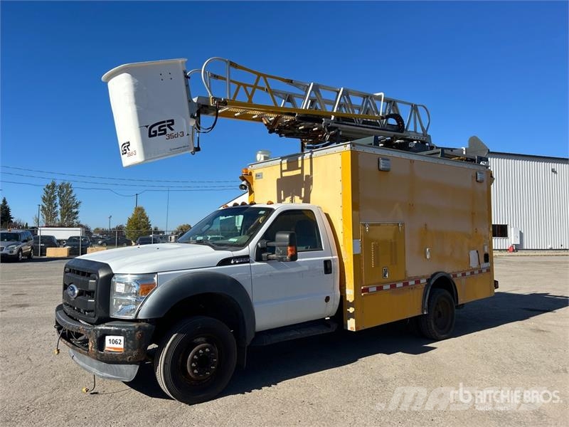 Ford GSR35D-3 35 ft on Ford F-450 4x2 Van Mounted Aeria المنصات الهوائية المثبتة على شاحنة