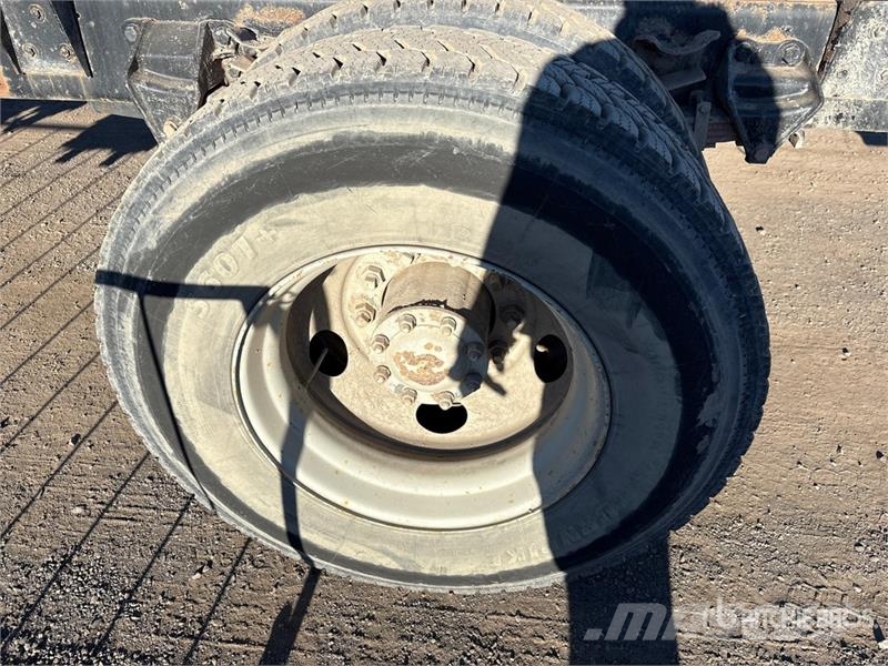 Ford LN8000 Kabine i unutrašnjost