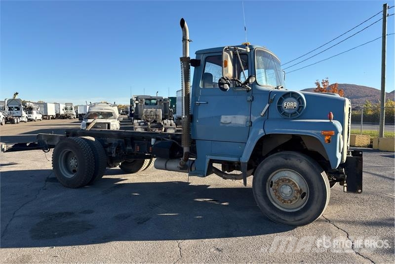 Ford LN8000 Cabines e interior