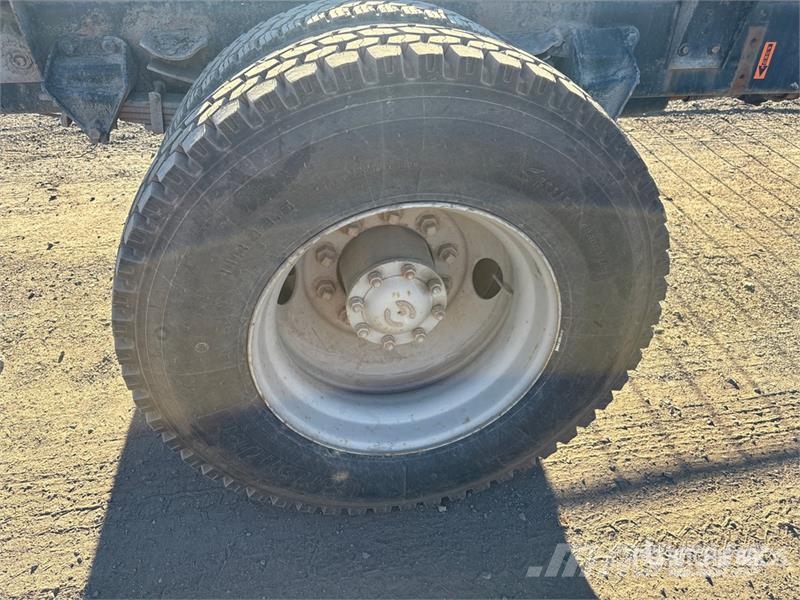 Ford LN8000 Kabine i unutrašnjost
