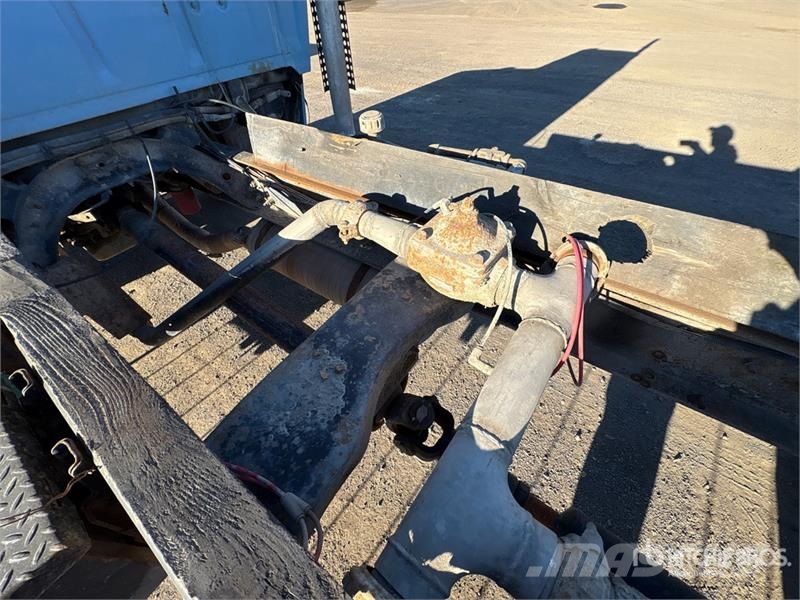 Ford LN8000 Kabine i unutrašnjost