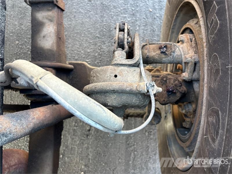Ford LT9522 6x4 T/A Dump Truck Kiper tovornjaki