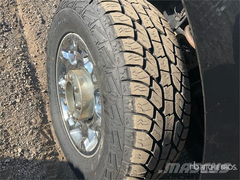 Ford - REBUILT F-350 4x4 Crew Cab Pickup Other