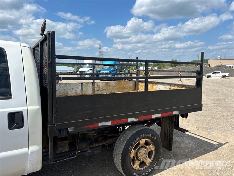 Ford REBUILT F-350 XLT 4x4 Crew Cab Flatbed Truck Kamioni sa otvorenim sandukom