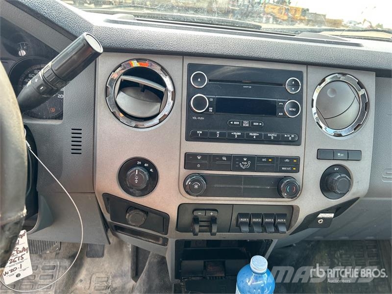 Ford REBUILT F-350 XLT 4x4 Crew Cab Flatbed Truck Kamioni sa otvorenim sandukom