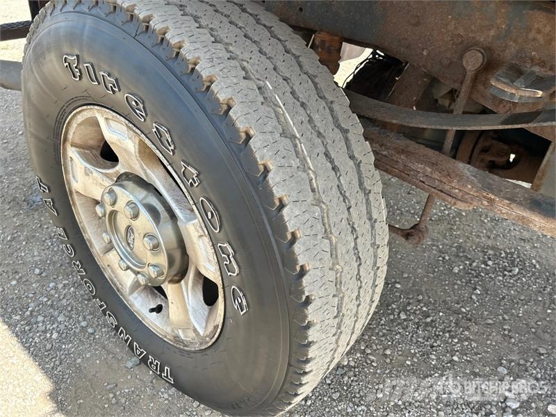 Ford REBUILT F-350 XLT 4x4 Crew Cab Flatbed Truck Kamioni sa otvorenim sandukom