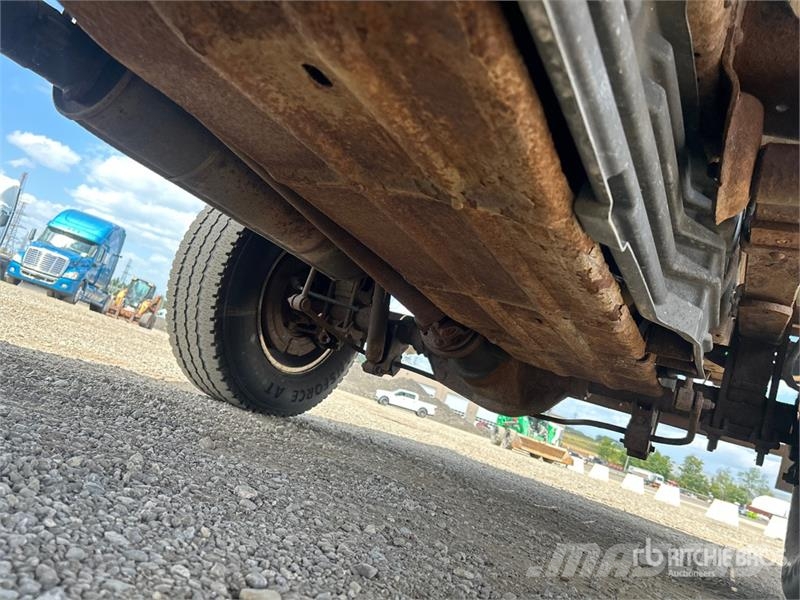 Ford REBUILT F-350 XLT 4x4 Crew Cab Flatbed Truck Kamioni sa otvorenim sandukom
