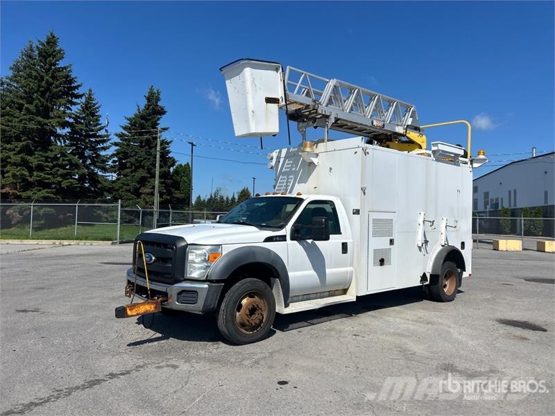Ford RH RH41 37 ft on Ford F-550 XL 4x2 Van Mounted Ae Plataformas sobre camión