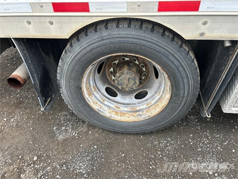 Ford RH RH41-LP 11.51 m on Ford F-550 XL 4x4 Van Mount Teherautóra szerelt emelők és állványok