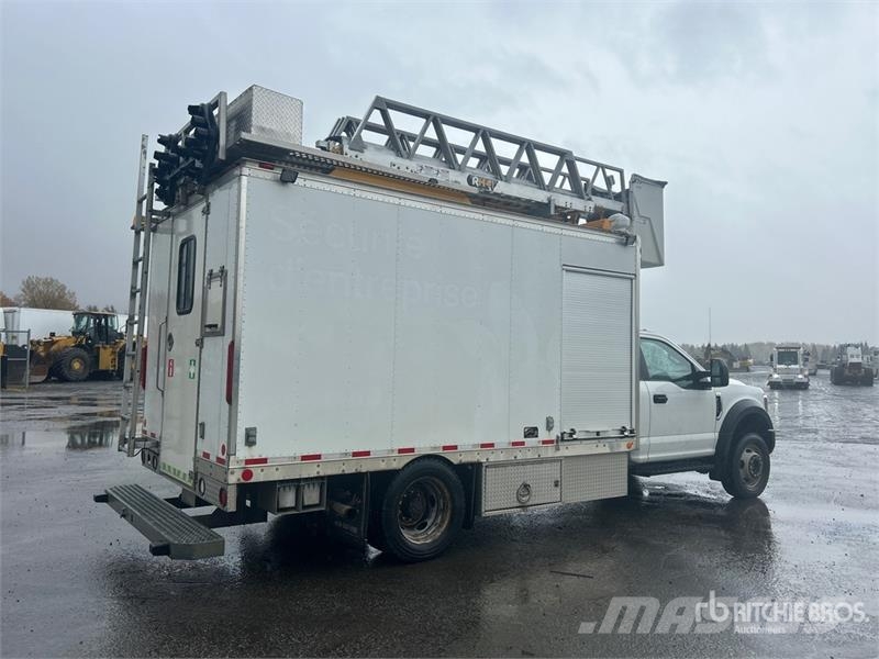 Ford RH RH41-LP 37 ft on Ford F-550 XL 4x4 Van Mounted Plataformas aéreas montadas em caminhão