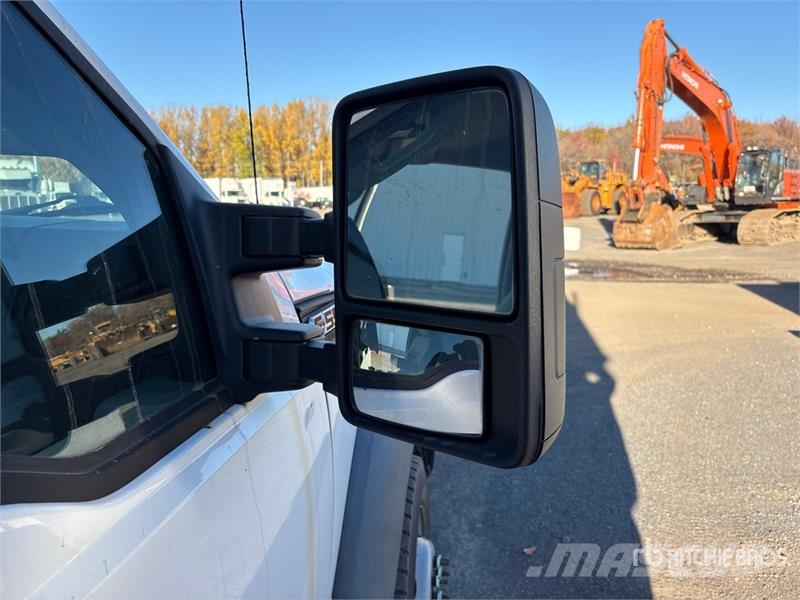 Ford Telelift 35 ft on Ford F-550 4x2 Van Mounted Aeri Pacēlāji uz automašīnas bāzes