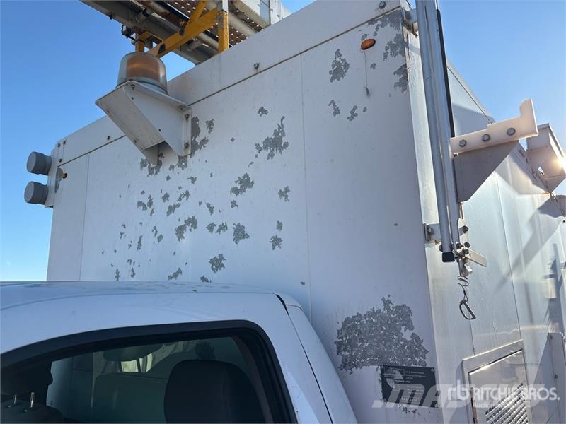 Ford Telelift 35 ft on Ford F-550 4x2 Van Mounted Aeri Pacēlāji uz automašīnas bāzes