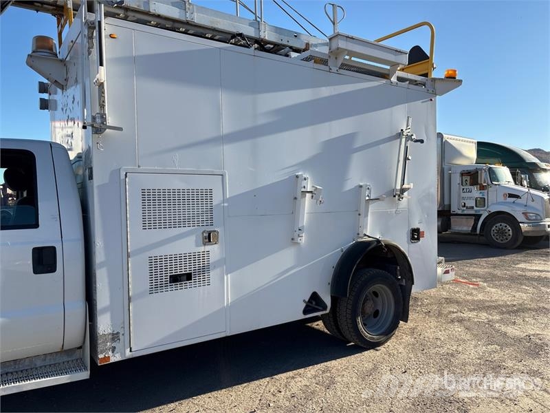 Ford Telelift 35 ft on Ford F-550 4x2 Van Mounted Aeri Pacēlāji uz automašīnas bāzes