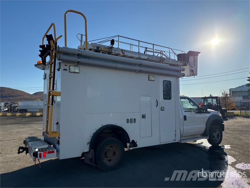 Ford Telelift 35 ft on Ford F-550 4x2 Van Mounted Aeri Pacēlāji uz automašīnas bāzes