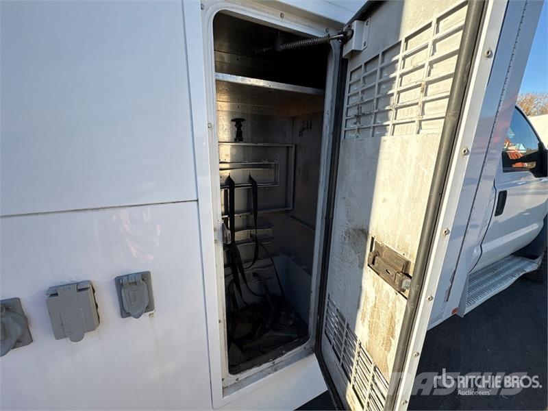 Ford Telelift 35 ft on Ford F-550 4x2 Van Mounted Aeri Pacēlāji uz automašīnas bāzes