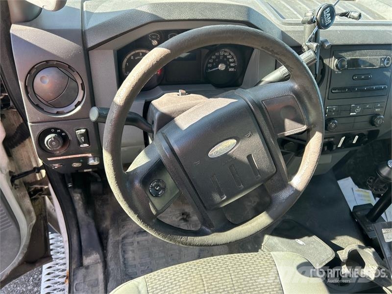Ford Telelift TTS25-2002 35 ft on Ford F-550 XL 4x2 Va Автовишки на базі вантажівки