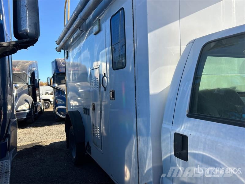 Ford Telelift TTS25-2002 35 ft on Ford F-550 XL 4x2 Va Автовишки на базі вантажівки