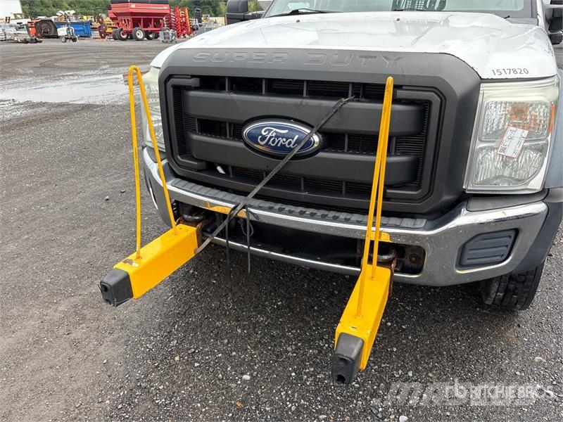 Ford Telelift TTS25 35 ft on Ford F-550 XL 4x2 Van Mou Piattaforme autocarrate