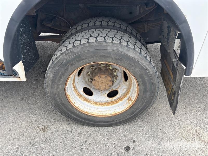 Ford Telelift TTS25 35 ft on Ford F-550 XL 4x2 Van Mou Piattaforme autocarrate