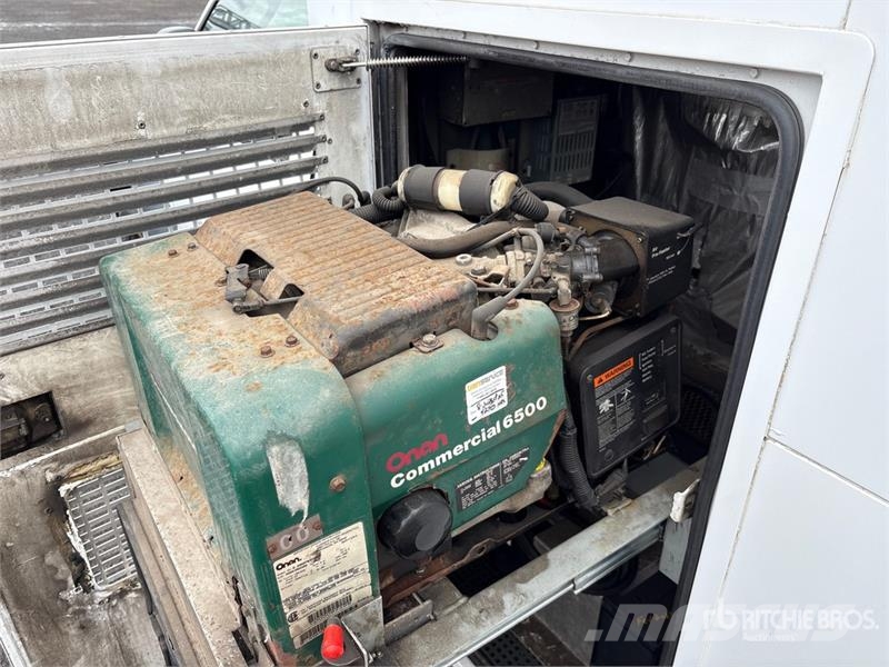 Ford Telelift TTS25 35 ft on Ford F-550 XL 4x2 Van Mou Piattaforme autocarrate