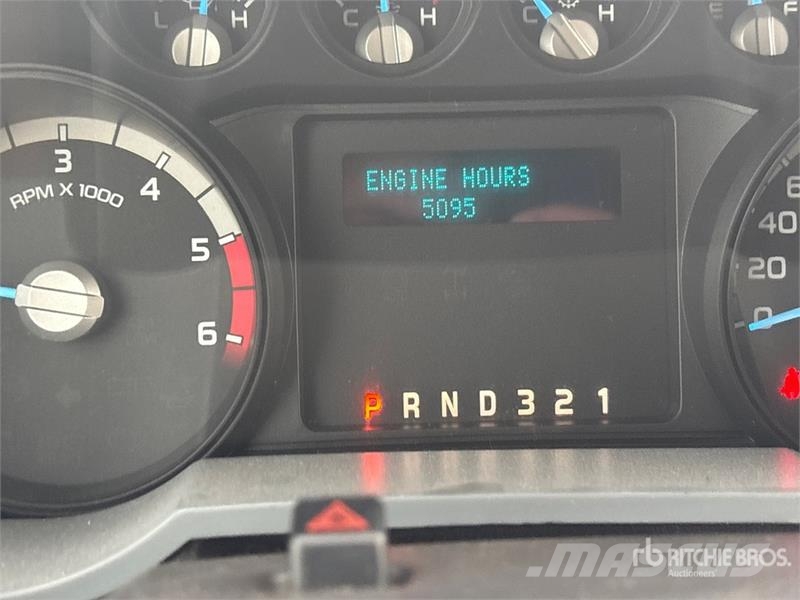 Ford Telelift TTS25 35 ft on Ford F-550 XL 4x2 Van Mou Piattaforme autocarrate