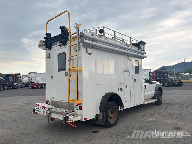 Ford Telelift TTS25 35 ft on Ford F-550 XL 4x2 Van Mou Piattaforme autocarrate