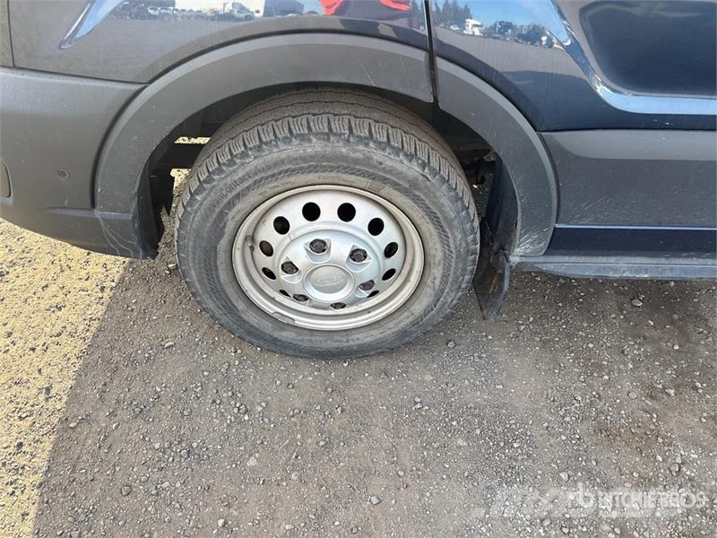 Ford Transit 150 AWD Utility Truck Pikapai / Bortiniai sunkvežimiai