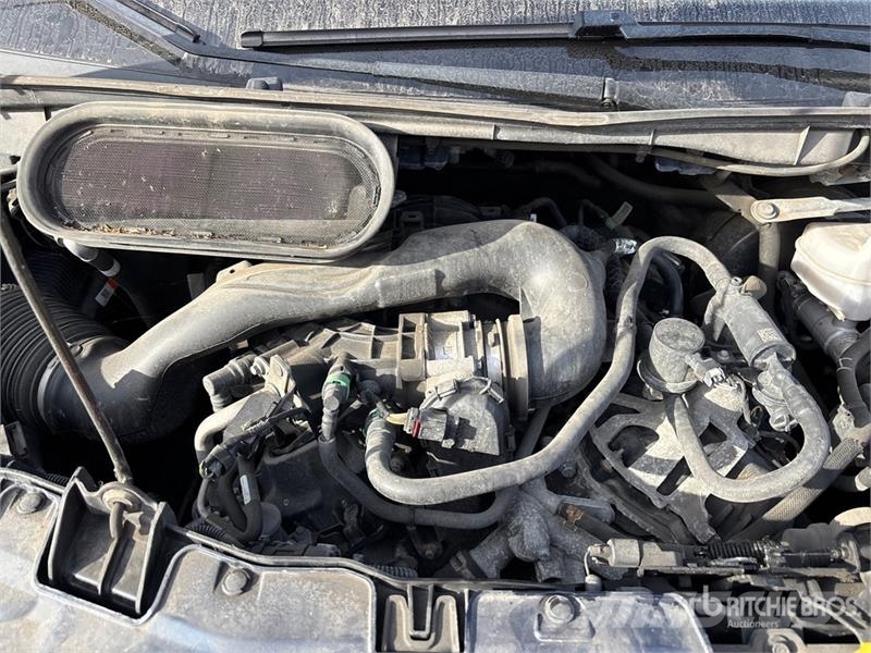 Ford Transit 150 AWD Utility Truck Pikapai / Bortiniai sunkvežimiai