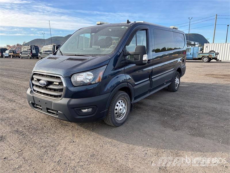 Ford Transit 150 AWD Utility Truck Pikapai / Bortiniai sunkvežimiai